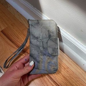 iPhone Wallet Case